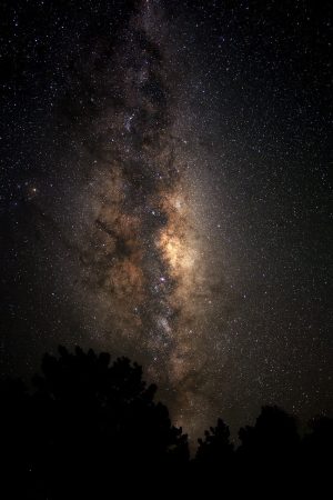 神马影视电影频道封面图，科幻题材宇宙星际背景，蓝紫色调光效炫酷